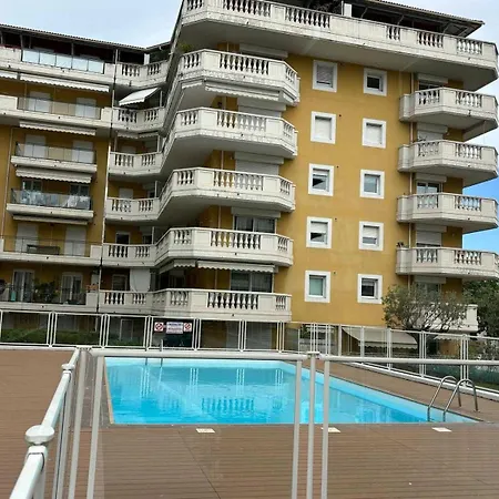 Charming With Pool & Balcony -heart Of * Nizza